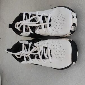 Under Armour Kids Shoes - Black and White